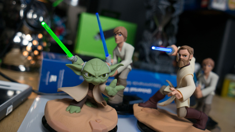 Illustration for article titled Disney Releases The Coolest Star Wars Infinity Figures In The Most Annoying Way Possible